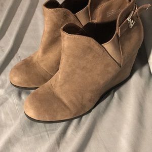 Maurice’s booties size 11